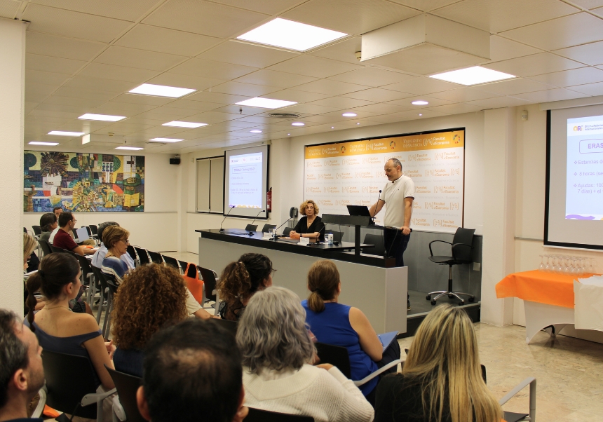 The Faculty of Economics presents the main opportunities of International Mobility for PDI and PTGAS